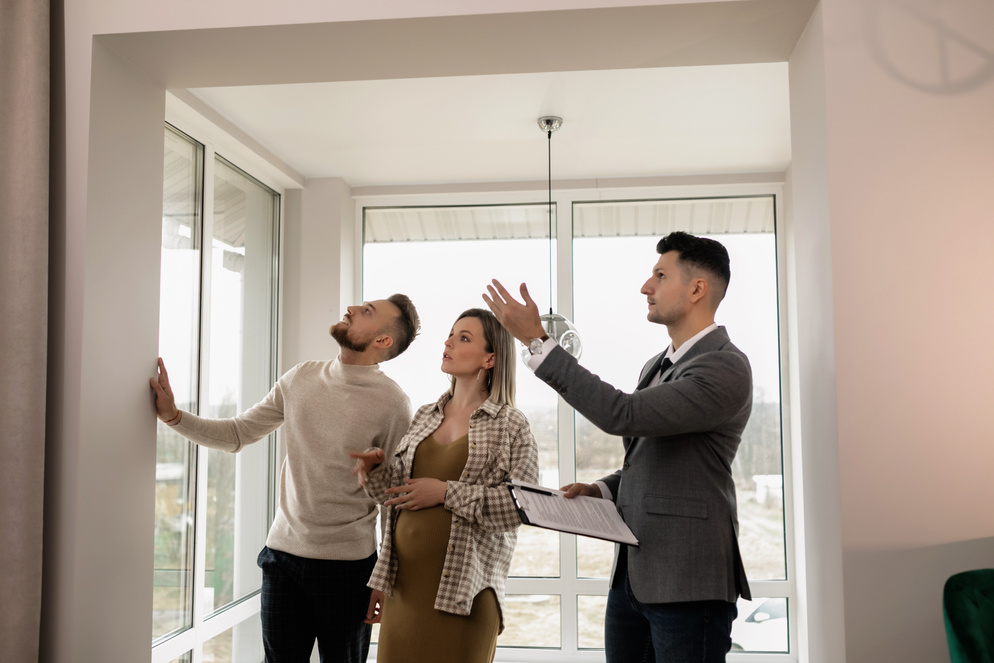 People Viewing a House